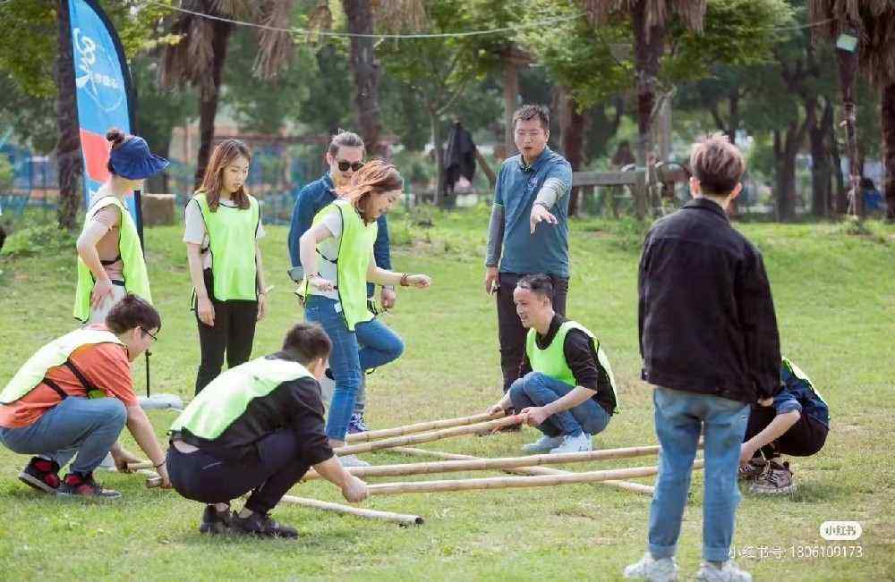 企業(yè)團(tuán)建新風(fēng)向：主題定制方案如何提升員工參與度與團(tuán)隊(duì)效能？